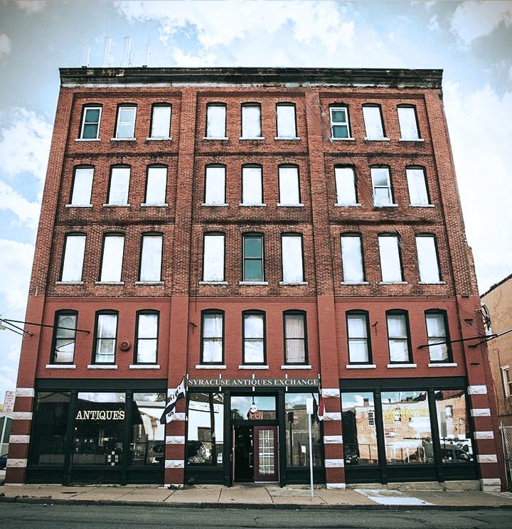 The Syracuse Antiques Exchange building on North Salina Street